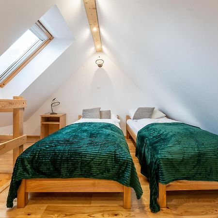 Apartamento Dom Krawca - Pod Chojnikiem Jelenia Góra Exterior foto