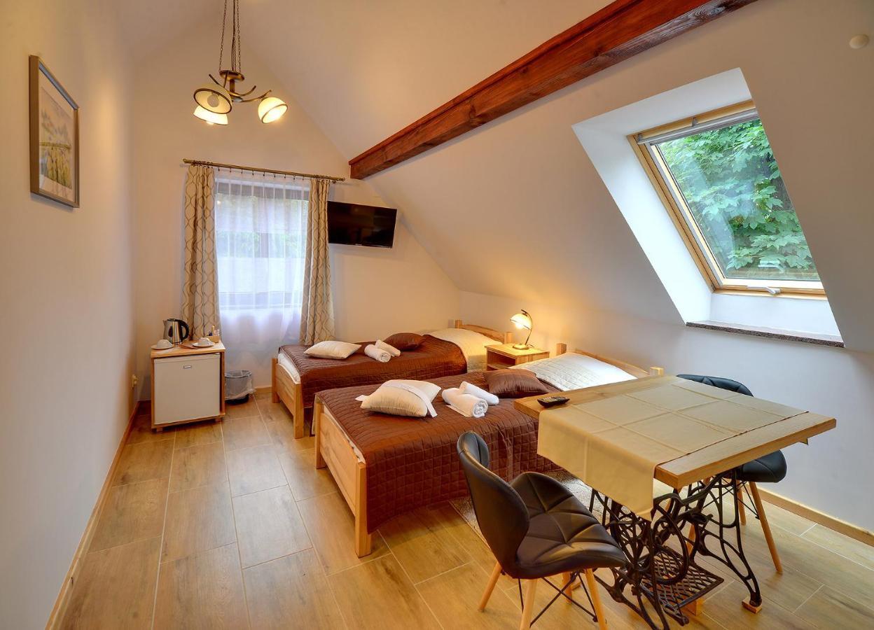 Apartamento Dom Krawca - Pod Chojnikiem Jelenia Góra Exterior foto