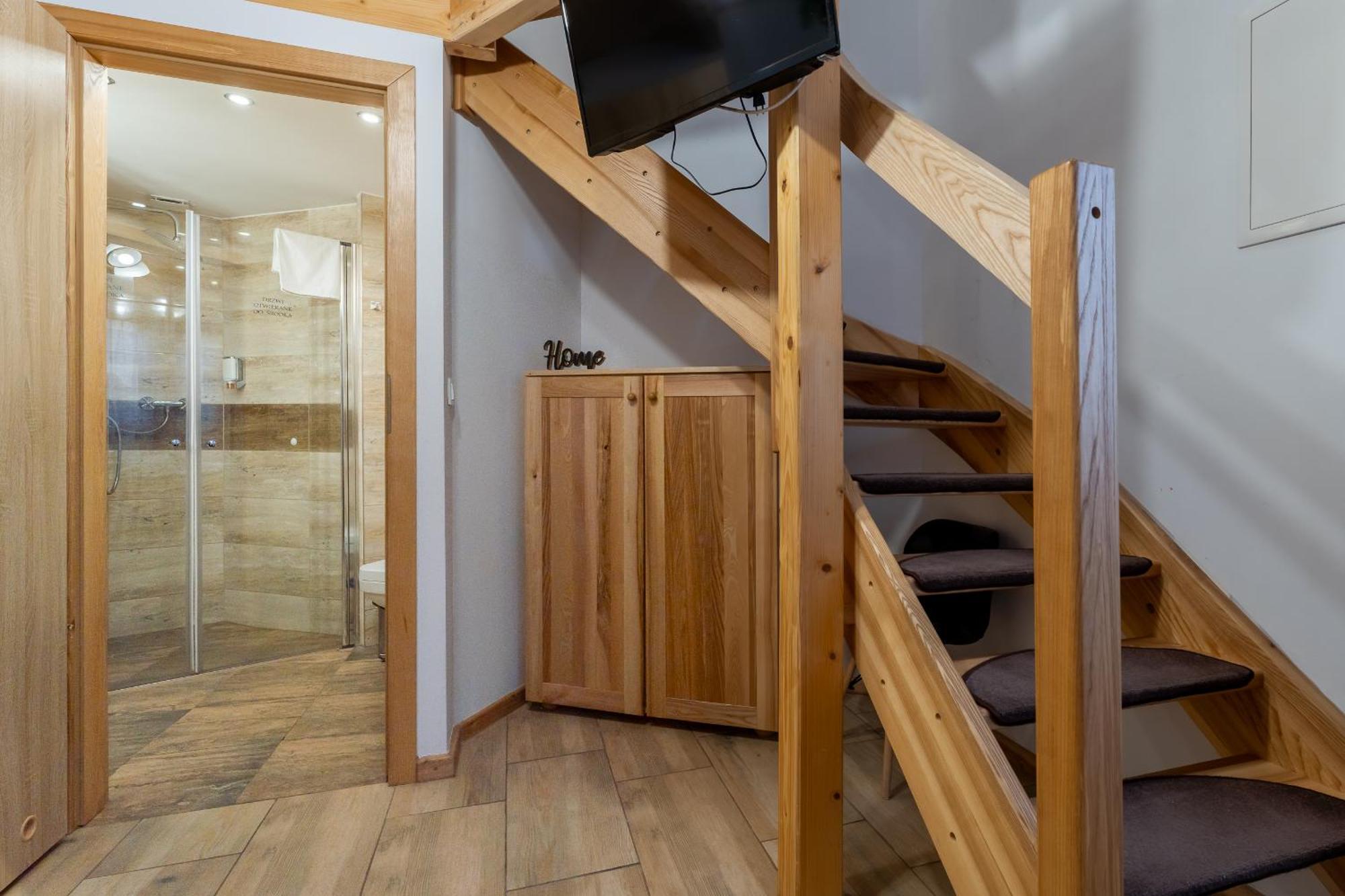 Apartamento Dom Krawca - Pod Chojnikiem Jelenia Góra Exterior foto