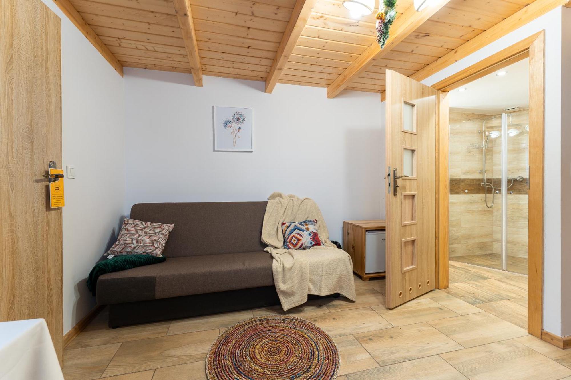 Apartamento Dom Krawca - Pod Chojnikiem Jelenia Góra Exterior foto