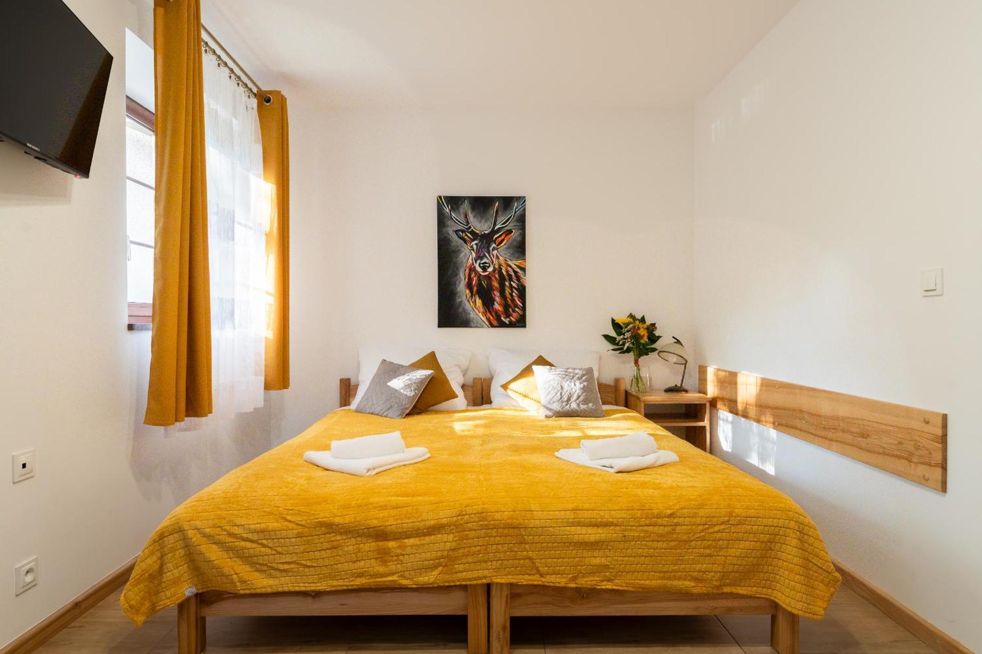 Apartamento Dom Krawca - Pod Chojnikiem Jelenia Góra Exterior foto