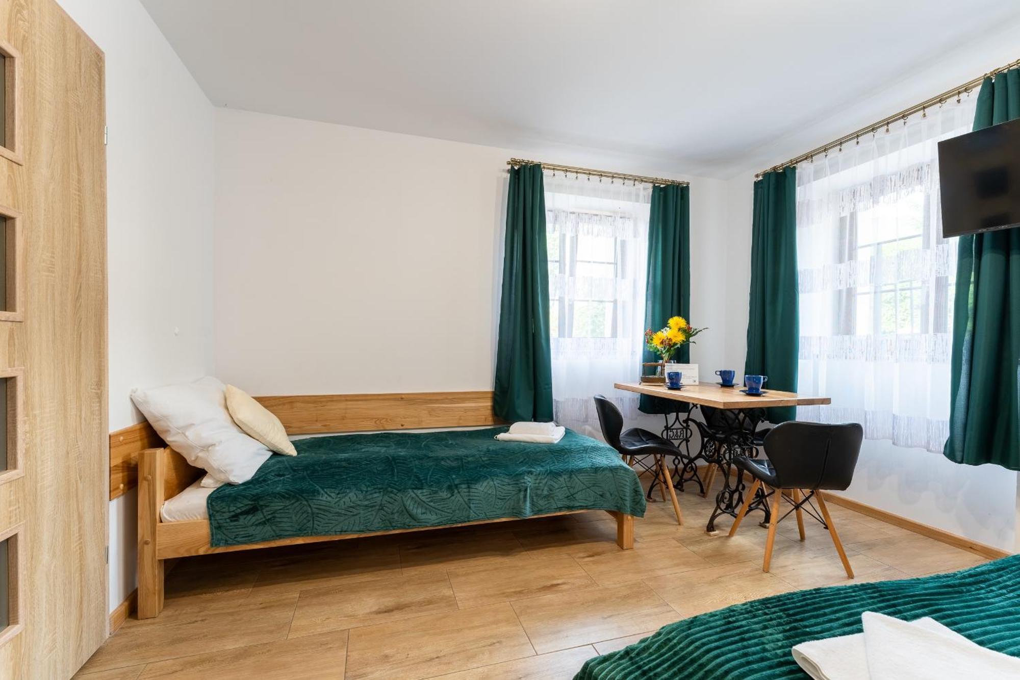 Apartamento Dom Krawca - Pod Chojnikiem Jelenia Góra Exterior foto